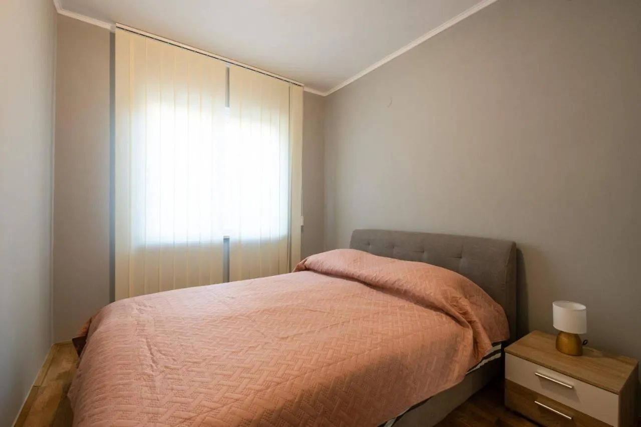 Apartments Donatella Pjescana Uvala